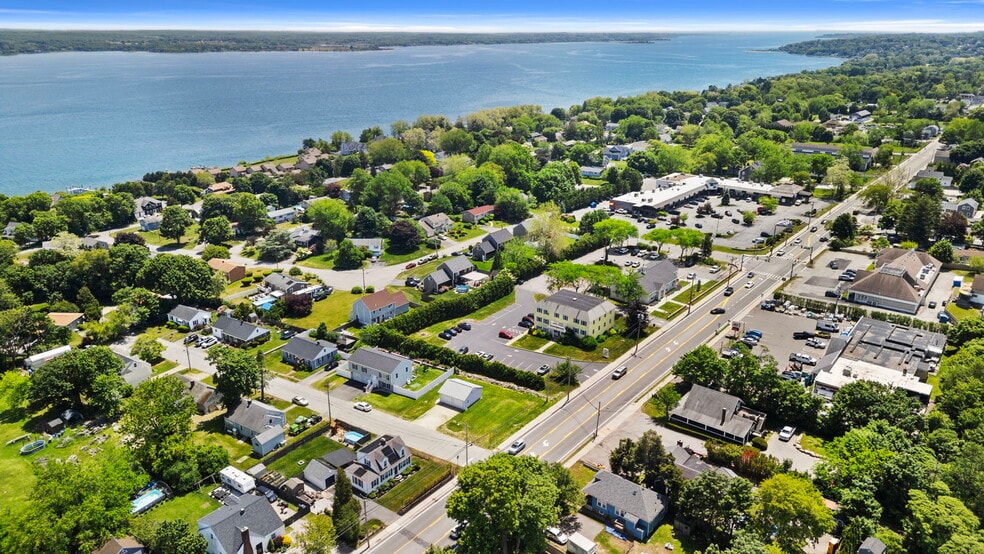 More Photos Of 3055 E Main Rd, Portsmouth Flex For Sale
