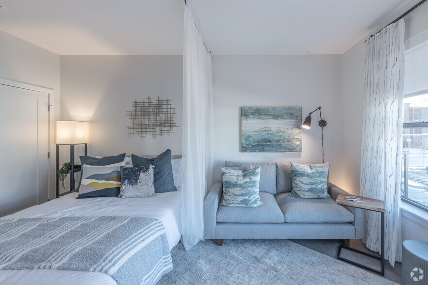 More Photos Of 125 Clifford St, Providence Apartments For Lease