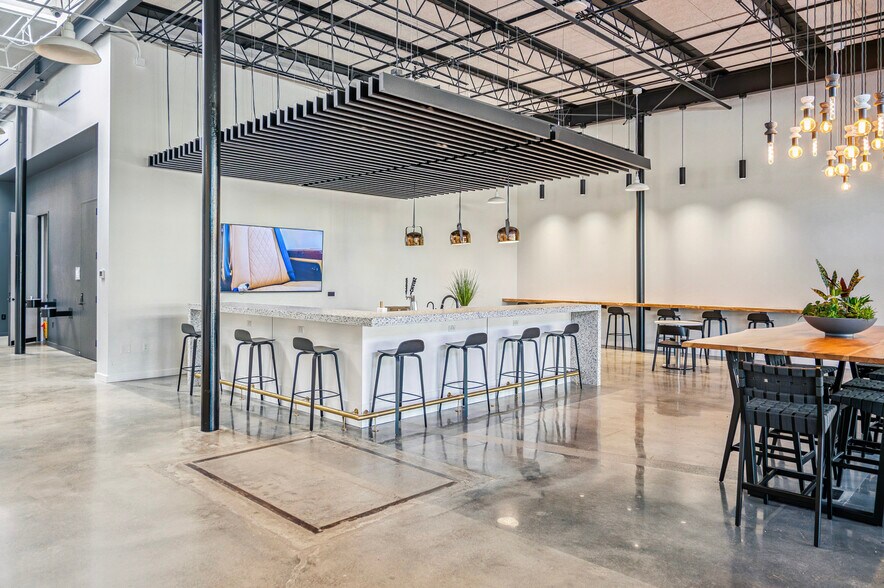 More Photos Of 2135 American Industrial Way, Chamblee Office For Sale