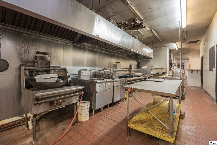 More Photos Of 1801 E Madison Ave, Bastrop Restaurant For Sale