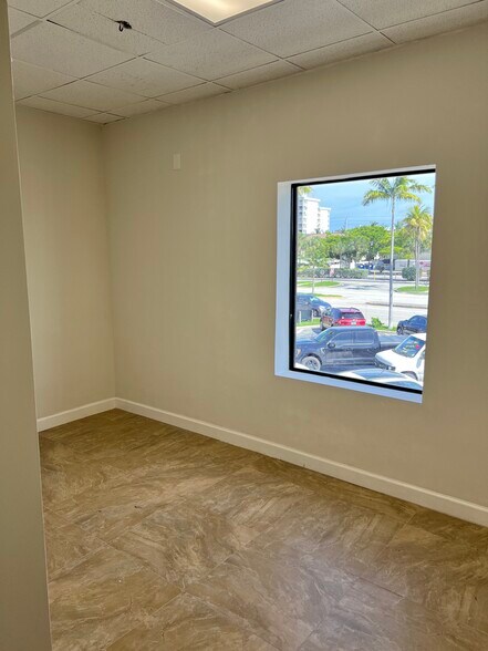More Photos Of 3035 E Commercial Blvd, Fort Lauderdale Medical For Sale