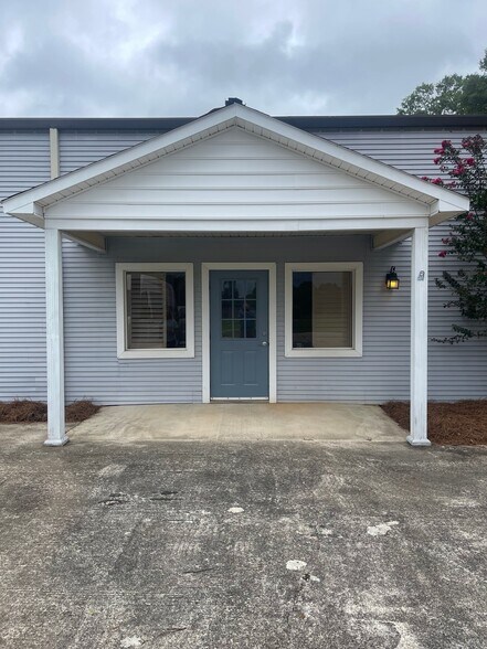 More Photos Of 455 E Highway 324, Rock Hill Showroom For Lease