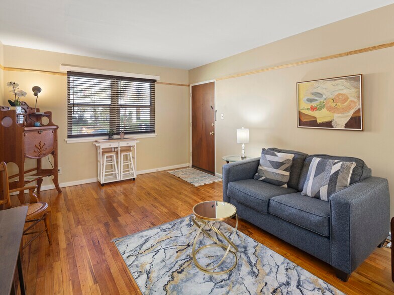 More Photos Of 615 Biltmore Ave, Asheville Apartments For Sale