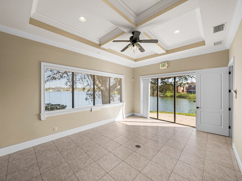 More Photos Of 1820 E Edgewood Dr, Lakeland Medical For Sale