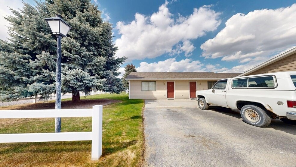 More Photos Of 1439-1447 Flathead St, Billings Apartments For Sale