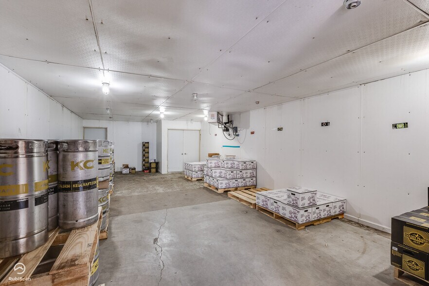 More Photos Of 11314 S Front Ave, Chicago Warehouse For Sale