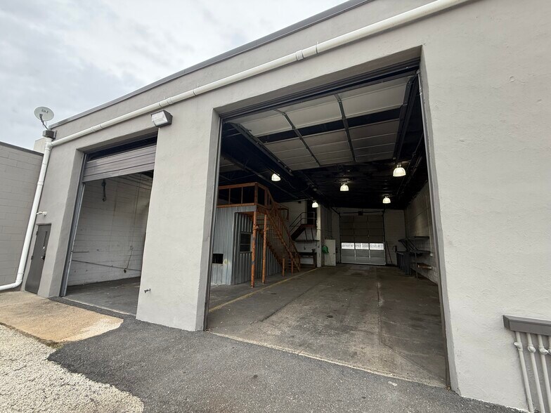 More Photos Of 2931 Route 73, Maple Shade Township Showroom For Sale