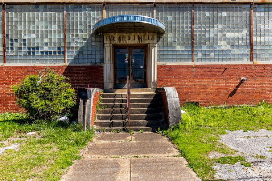 More Photos Of 2301 E 28th St, Chattanooga Manufacturing For Lease