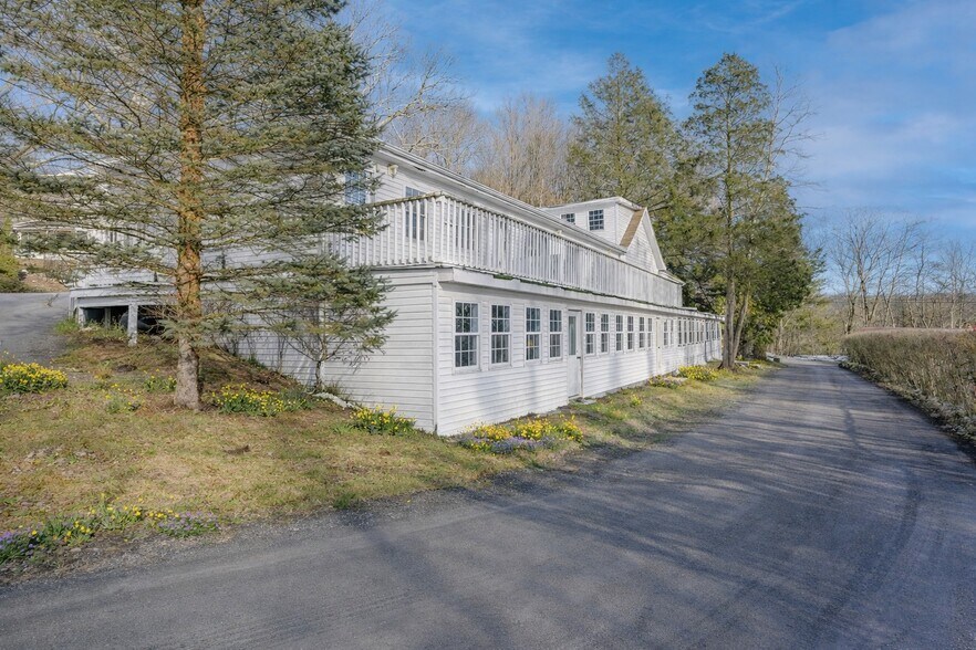 More Photos Of 9 Solway Rd, Saugerties Specialty For Sale