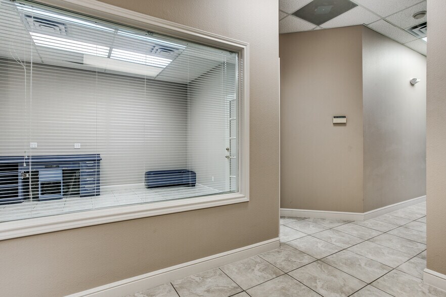 More Photos Of 605-607 6th St N, Texas City Restaurant For Sale