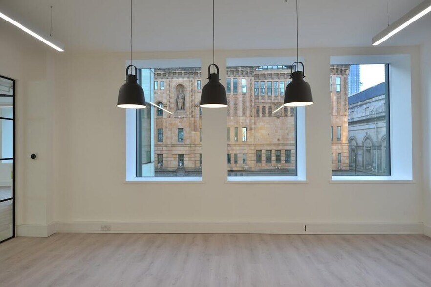 More Photos Of 10-12 Mount St, Manchester Office For Lease