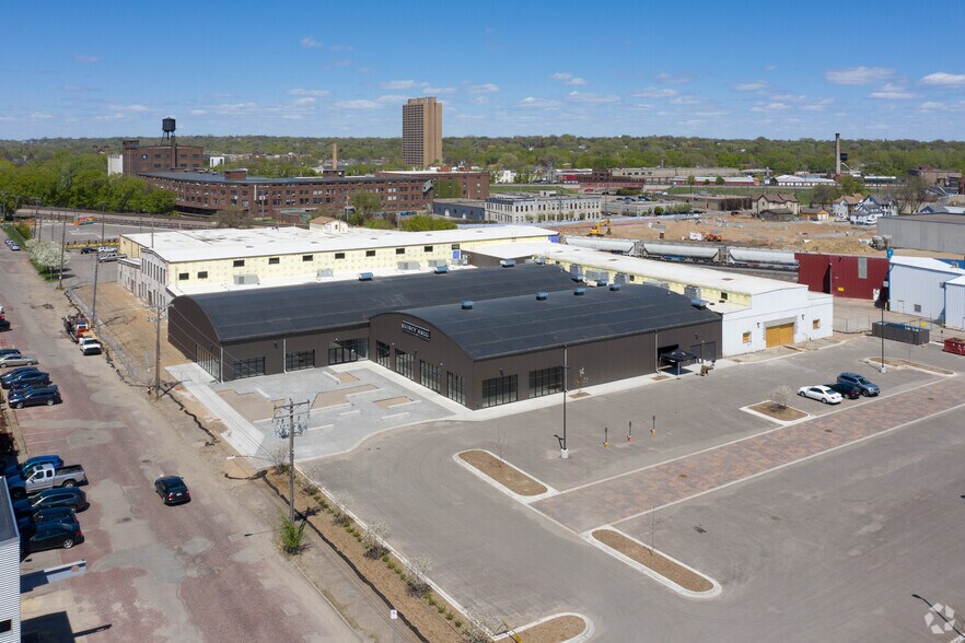 More Photos Of 1325 Quincy St NE, Minneapolis Loft Creative Space For Lease