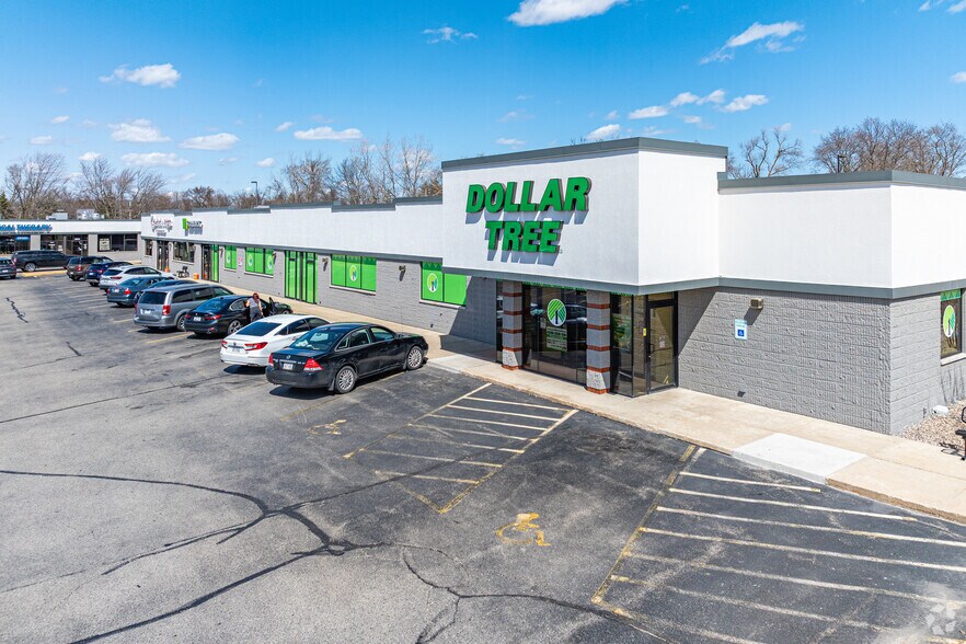 More Photos Of 25240 75th St, Salem Freestanding For Lease