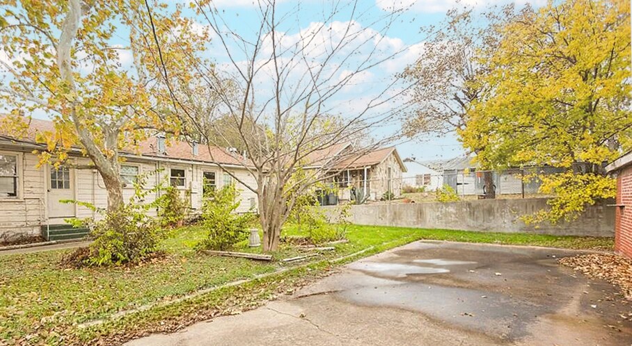 More Photos Of 109-111 S 33rd St, Temple Assisted Living For Sale