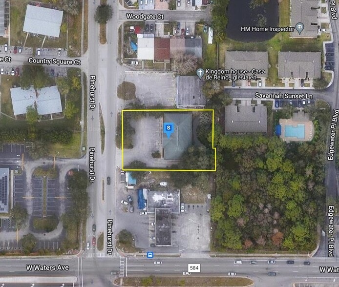 More Photos Of 8407 Pinehurst Dr, Tampa Office For Lease