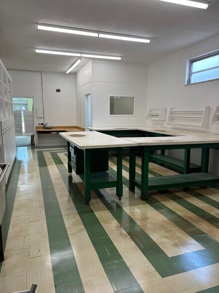 More Photos Of 1755 20th St, Vero Beach Storefront Retail Office For Sale