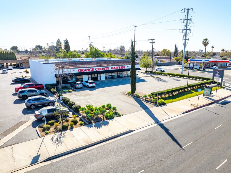 More Photos Of 914 E Katella Ave, Orange Freestanding For Sale