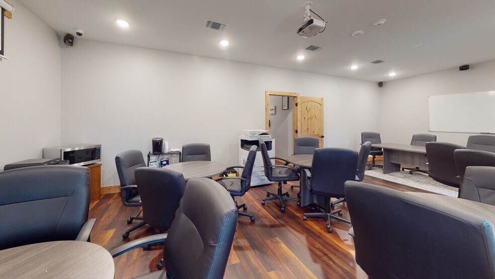 More Photos Of 4150 Highway 36 S, Brenham Shelter For Sale