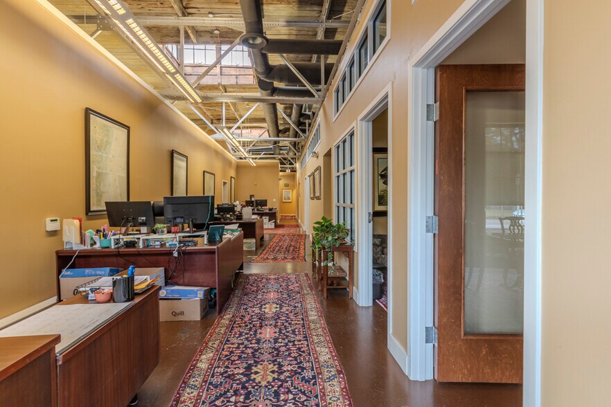 More Photos Of 411-413 E Liberty St, Savannah Office For Sale