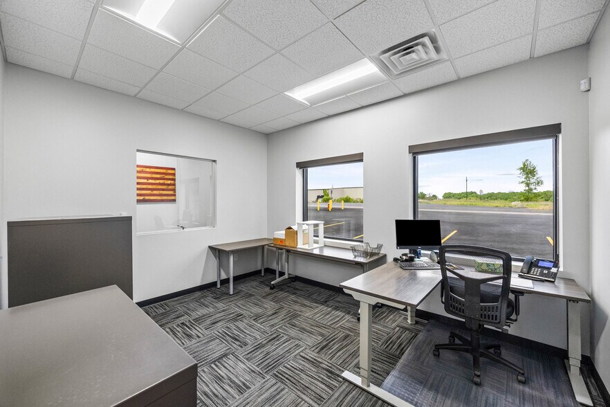 More Photos Of 80 Davis Pky, Clyde Warehouse For Sale