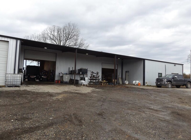 More Photos Of 4400 NE Lincoln Rd, Idabel Industrial For Sale