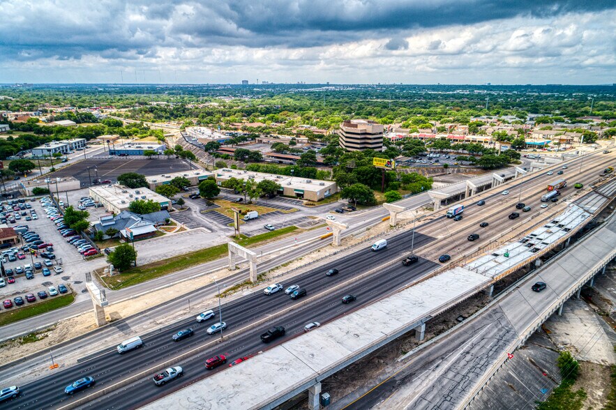 More Photos Of 2800 NE Loop 410, San Antonio Light Distribution For Lease