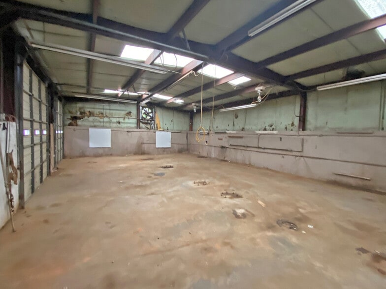 More Photos Of 1640 S Chestatee, Dahlonega Auto Repair For Sale