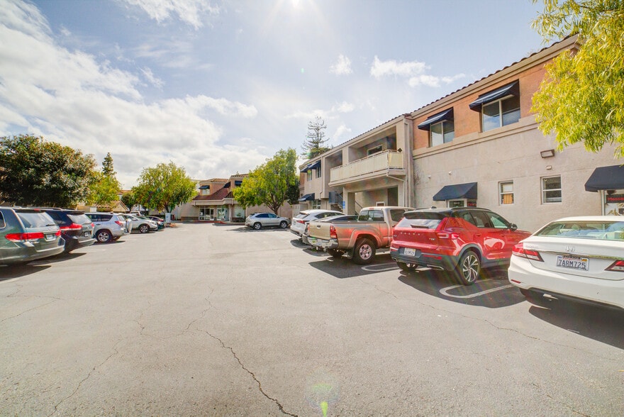 More Photos Of 656 N Santa Cruz Ave, Los Gatos Storefront Retail Residential For Sale