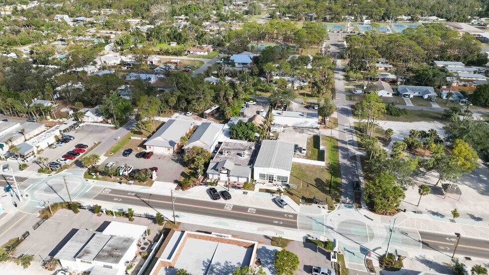 More Photos Of 362 W Dearborn St, Englewood Storefront For Sale