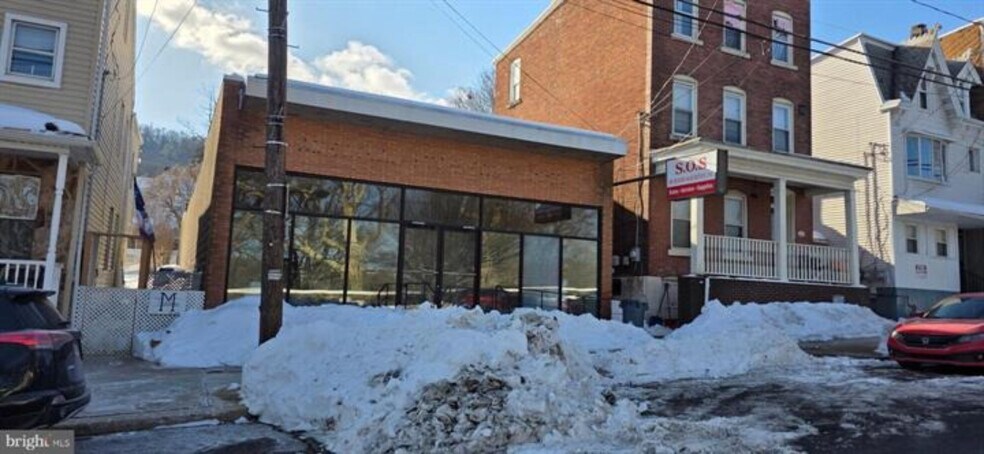 More Photos Of 1413 W Market St, Pottsville Freestanding For Sale