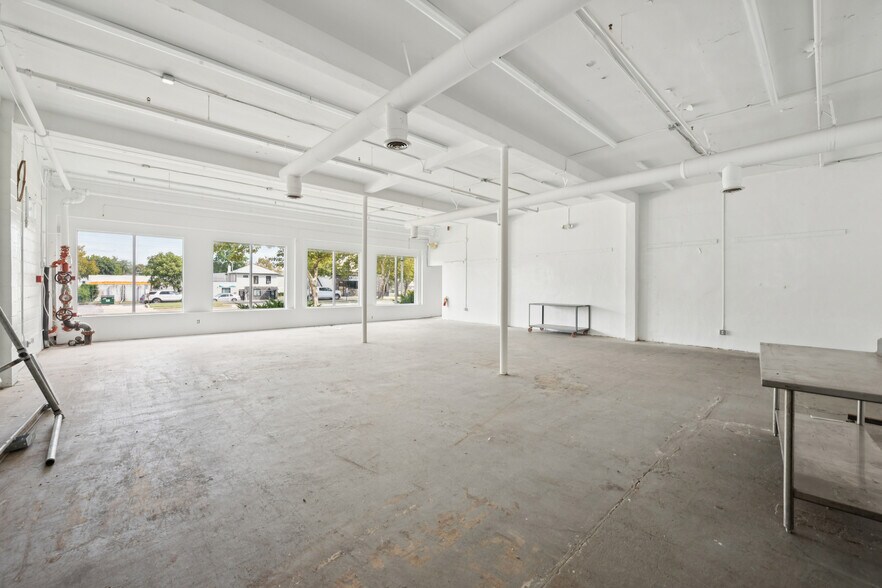 More Photos Of 235-239 W Landis Ave, Vineland Freestanding For Sale