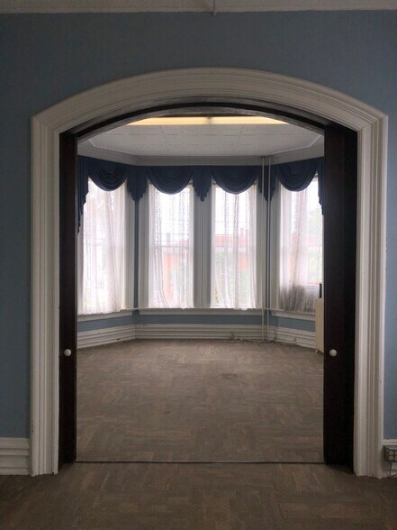 More Photos Of 20 W Central Ave, Delaware Office For Lease