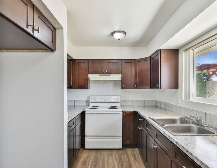 More Photos Of 46595 Vargas Rd, Indio Apartments For Sale
