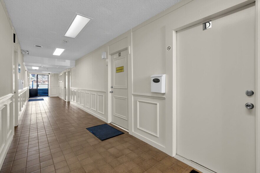More Photos Of 70 Schanck Rd, Freehold Medical For Lease