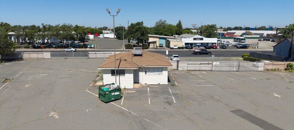 More Photos Of 601 Harbor Blvd, West Sacramento Land For Lease