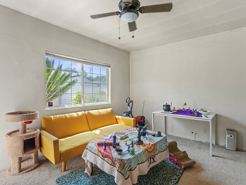 More Photos Of 331 Allen Ave, Glendale Multifamily For Sale