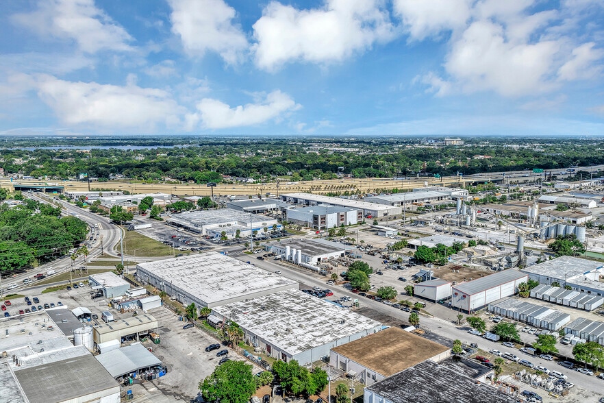 More Photos Of 380 27th St, Orlando Warehouse For Sale