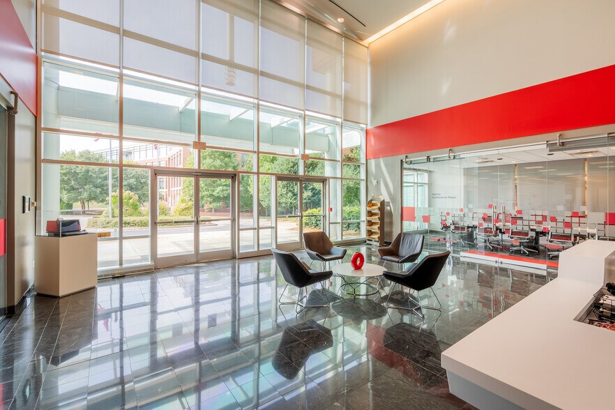 More Photos Of 1801 Varsity Dr, Raleigh Office For Lease