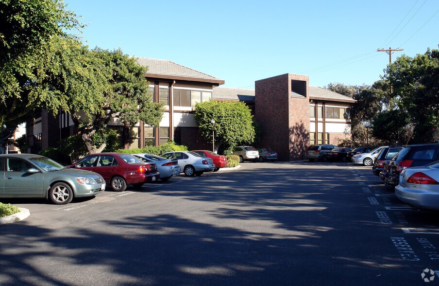 More Photos Of 6242 Westchester Pky, Los Angeles Office For Lease