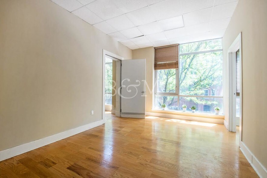 More Photos Of 200 Franklin St, Brooklyn Apartments For Lease