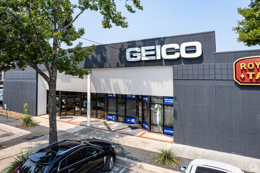 More Photos Of 4930 S Congress Ave, Austin Storefront For Lease
