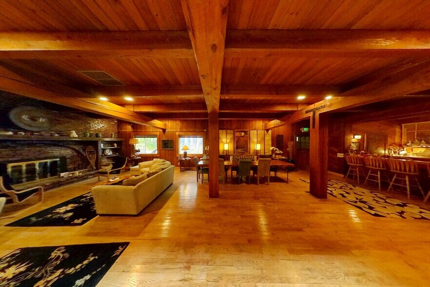 Primary Photo Of 295534 US Highway 101, Quilcene Flex For Sale