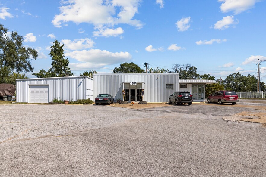 Primary Photo Of 7807 Saint Charles Rock Rd, Saint Louis Freestanding For Sale