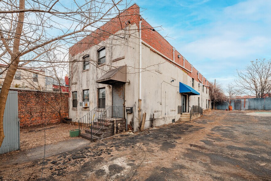 More Photos Of 81 Delavan st, Brooklyn Land For Lease