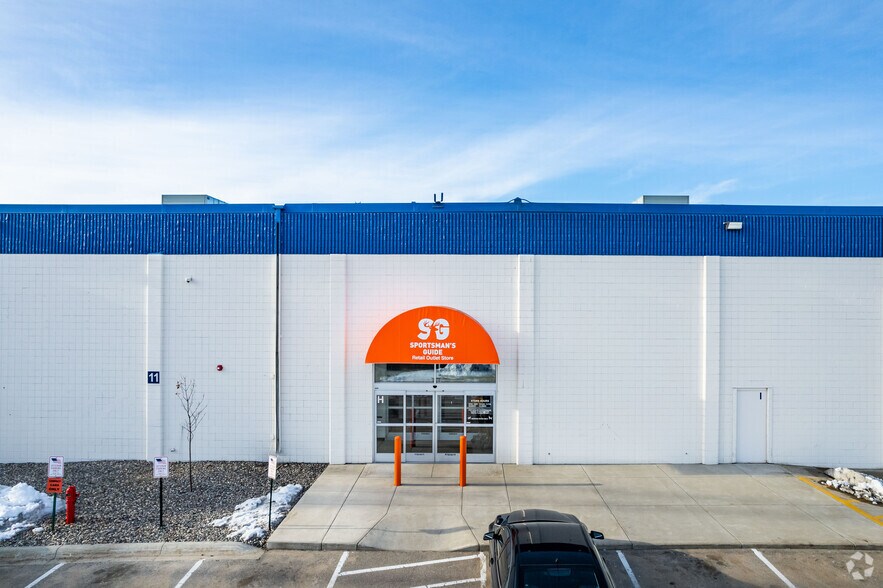 More Photos Of 411 Farwell Ave, South Saint Paul Distribution For Lease