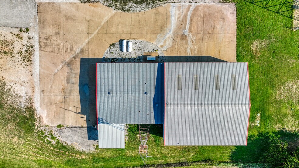 More Photos Of 221 Judd St, Weatherford Flex For Sale