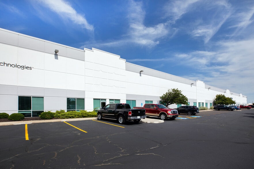 More Photos Of 14601-14621 W 112th St, Lenexa Manufacturing For Lease