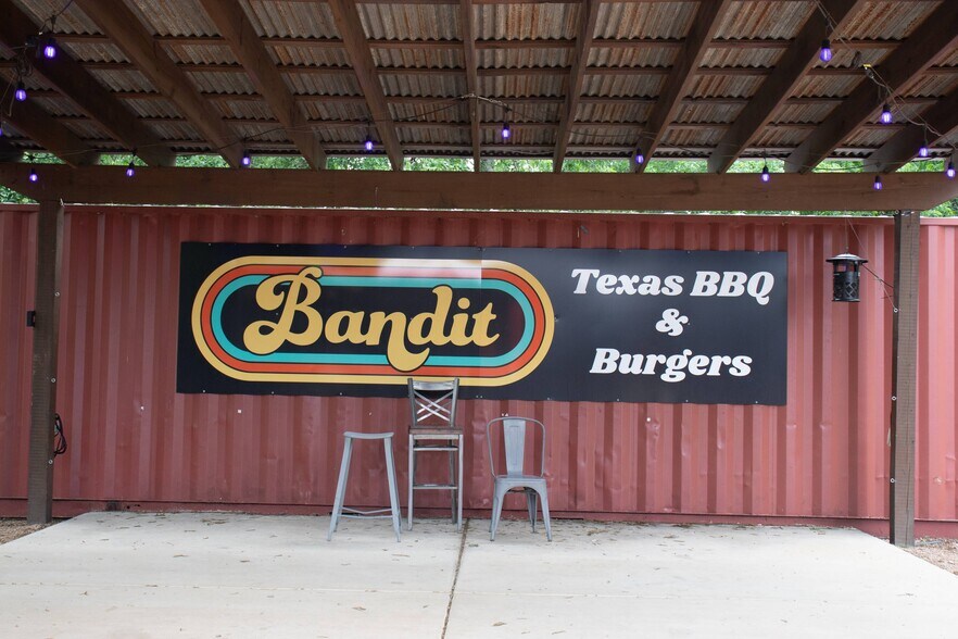 More Photos Of 2769 Nacogdoches Rd, San Antonio General Retail For Sale