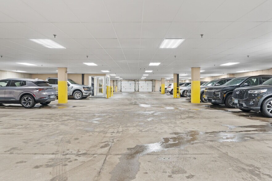 More Photos Of 2775 Blue Water Rd, Eagan Office For Sale