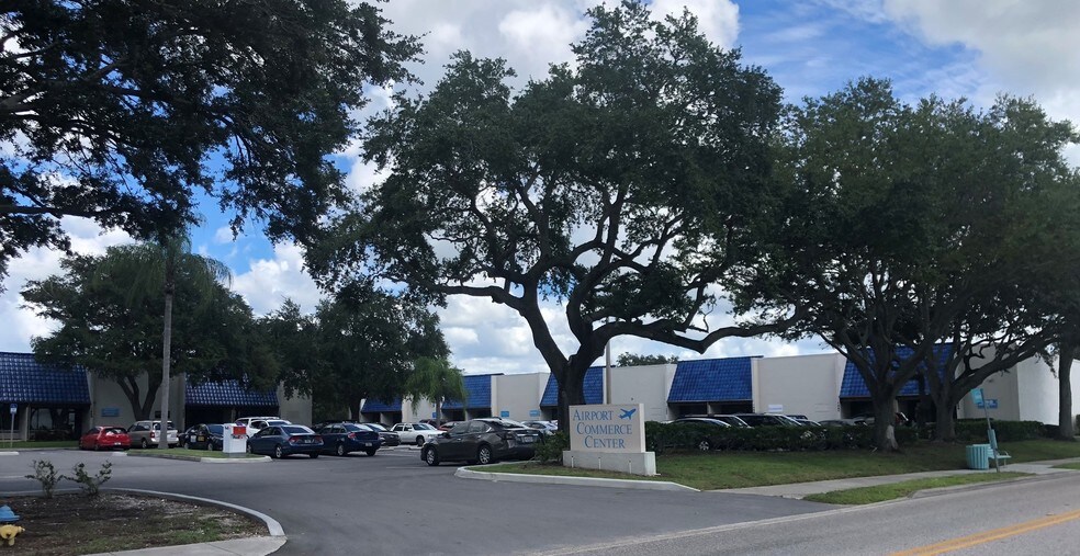 More Photos Of 7602-7644 15th St E, Sarasota Unknown For Lease